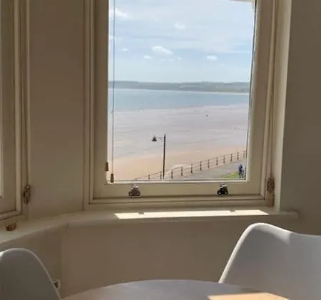 5, 11 The - Spectacular Views Of The Bay * Filey